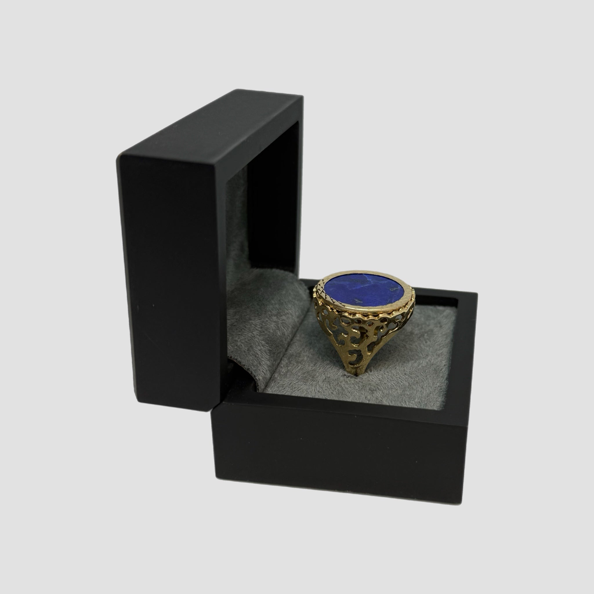 9ct Lapis Lazuli Full Sovereign Ring