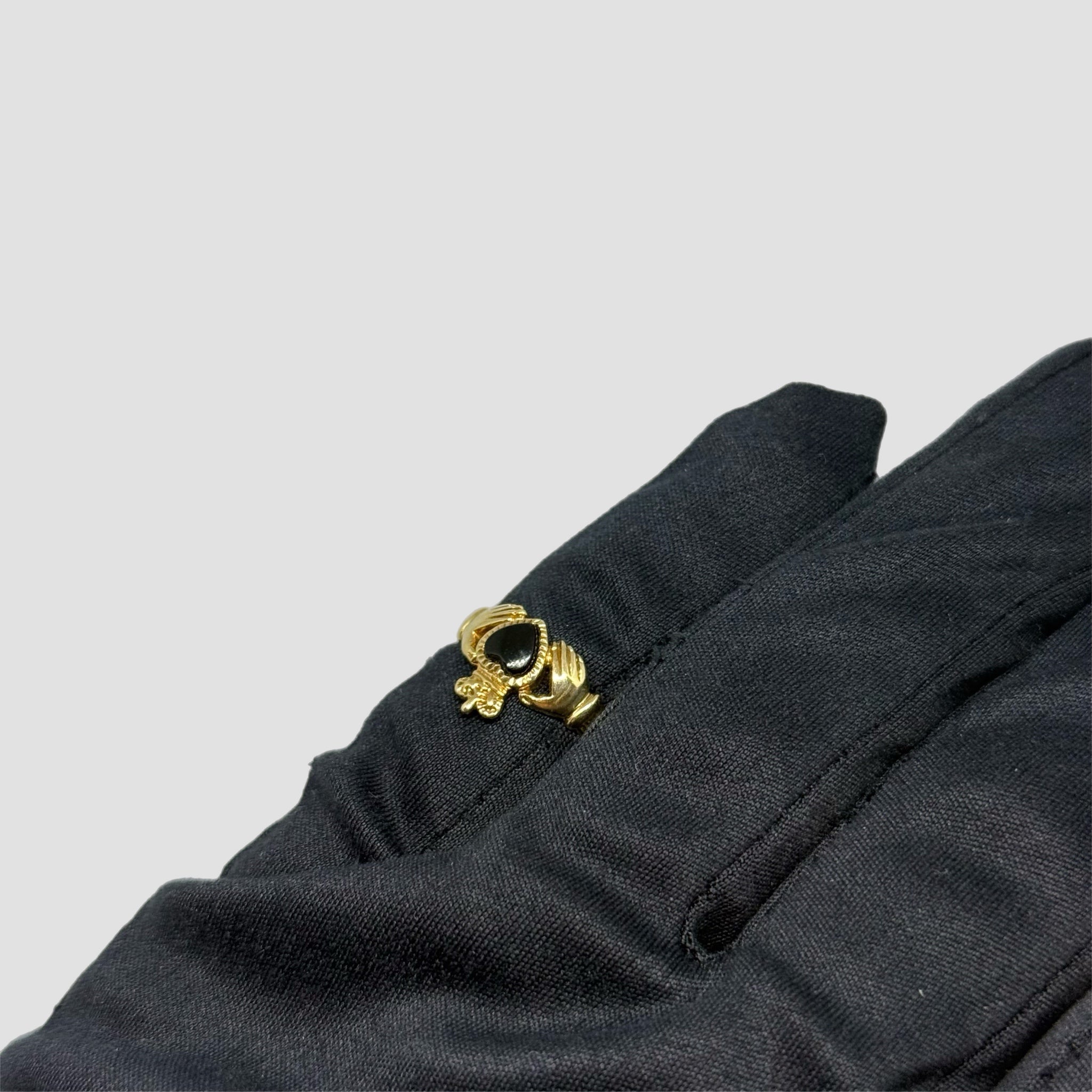 9ct Claddagh Ring With Onyx Stone Heart