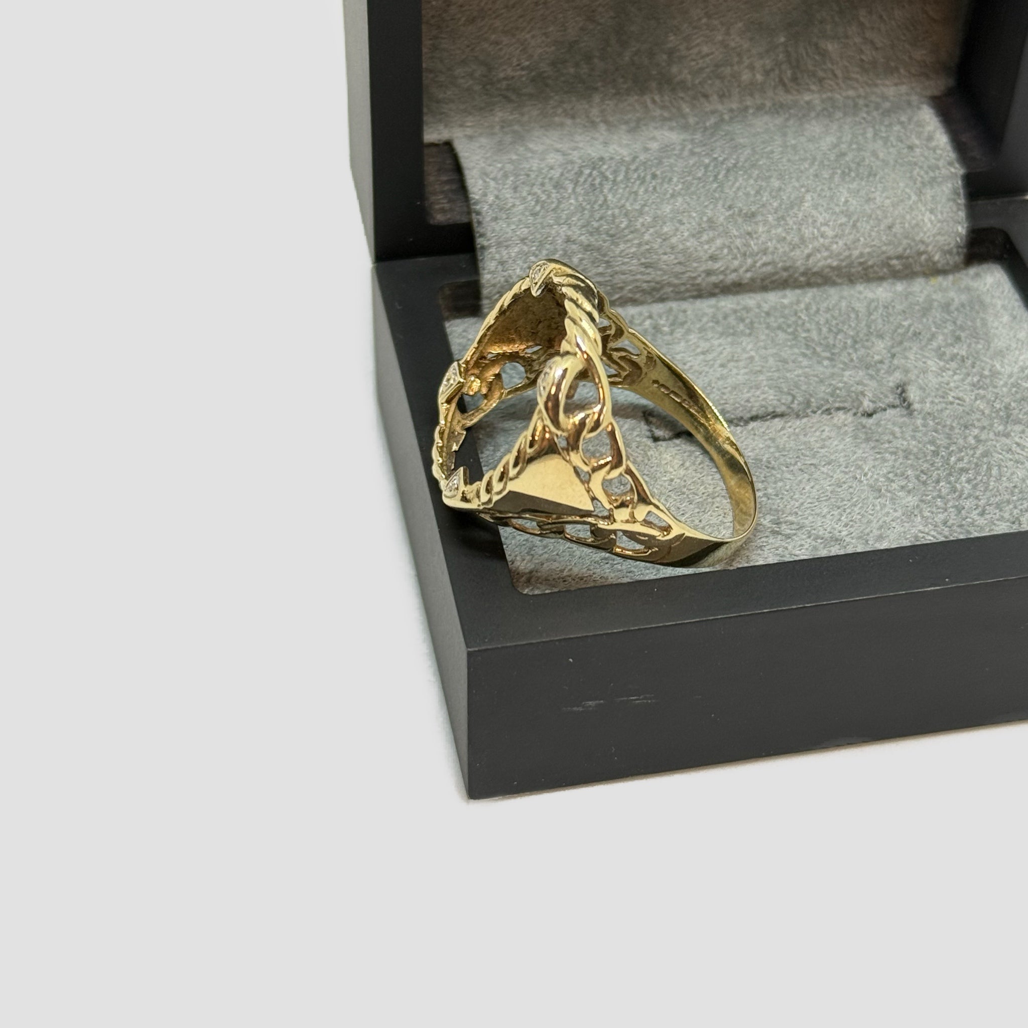 9ct Diamond Half Sovereign Mount
