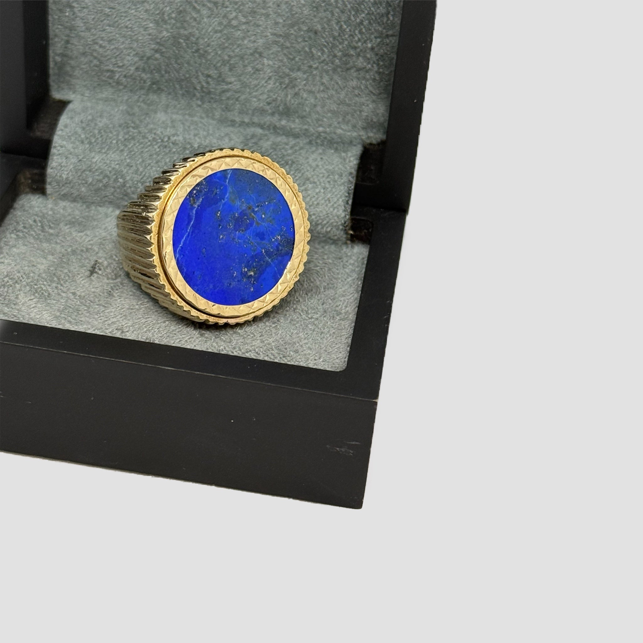9ct Lapis Lazuli Full Sovereign Ring