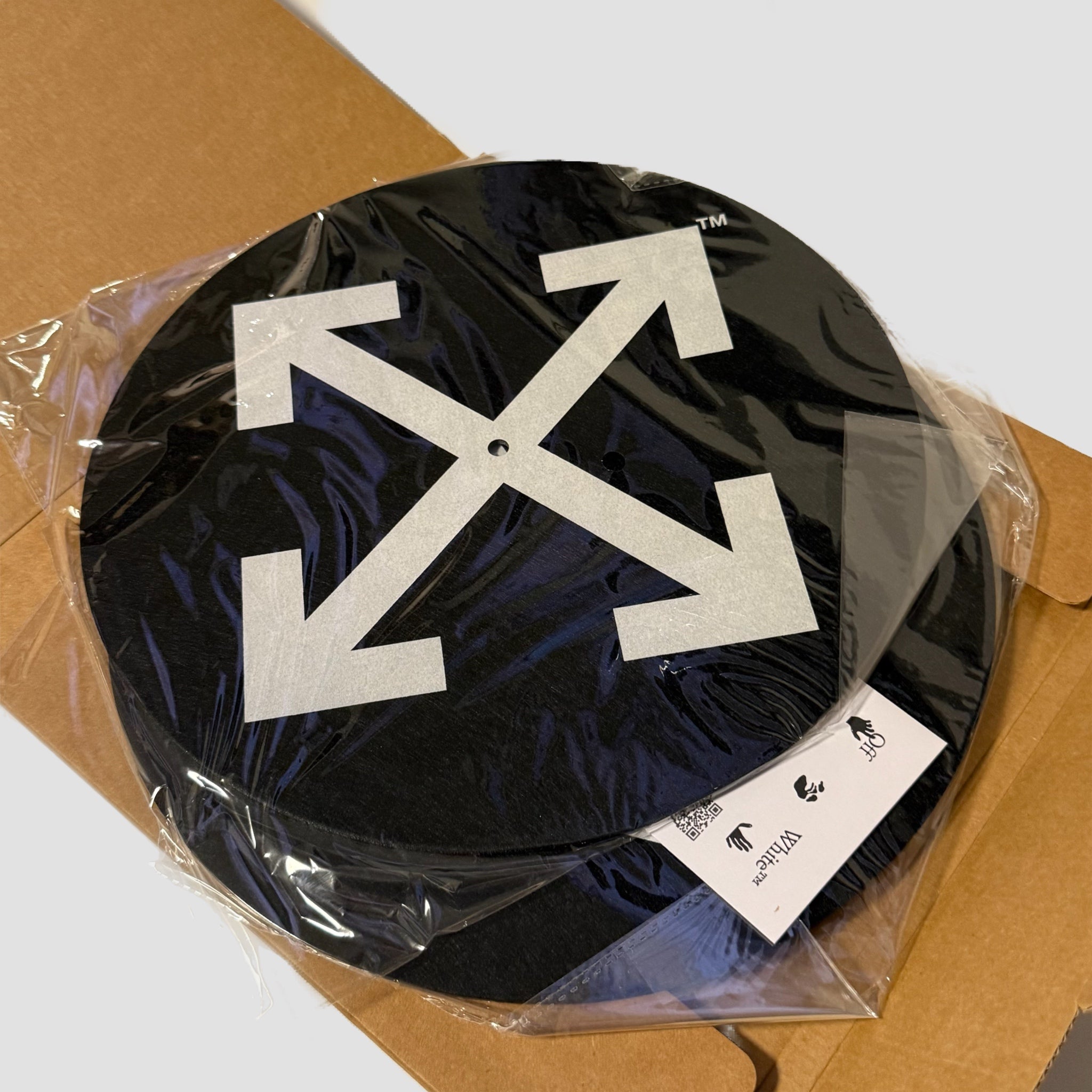 Off-White Arrow Vinyl Slipmat Set