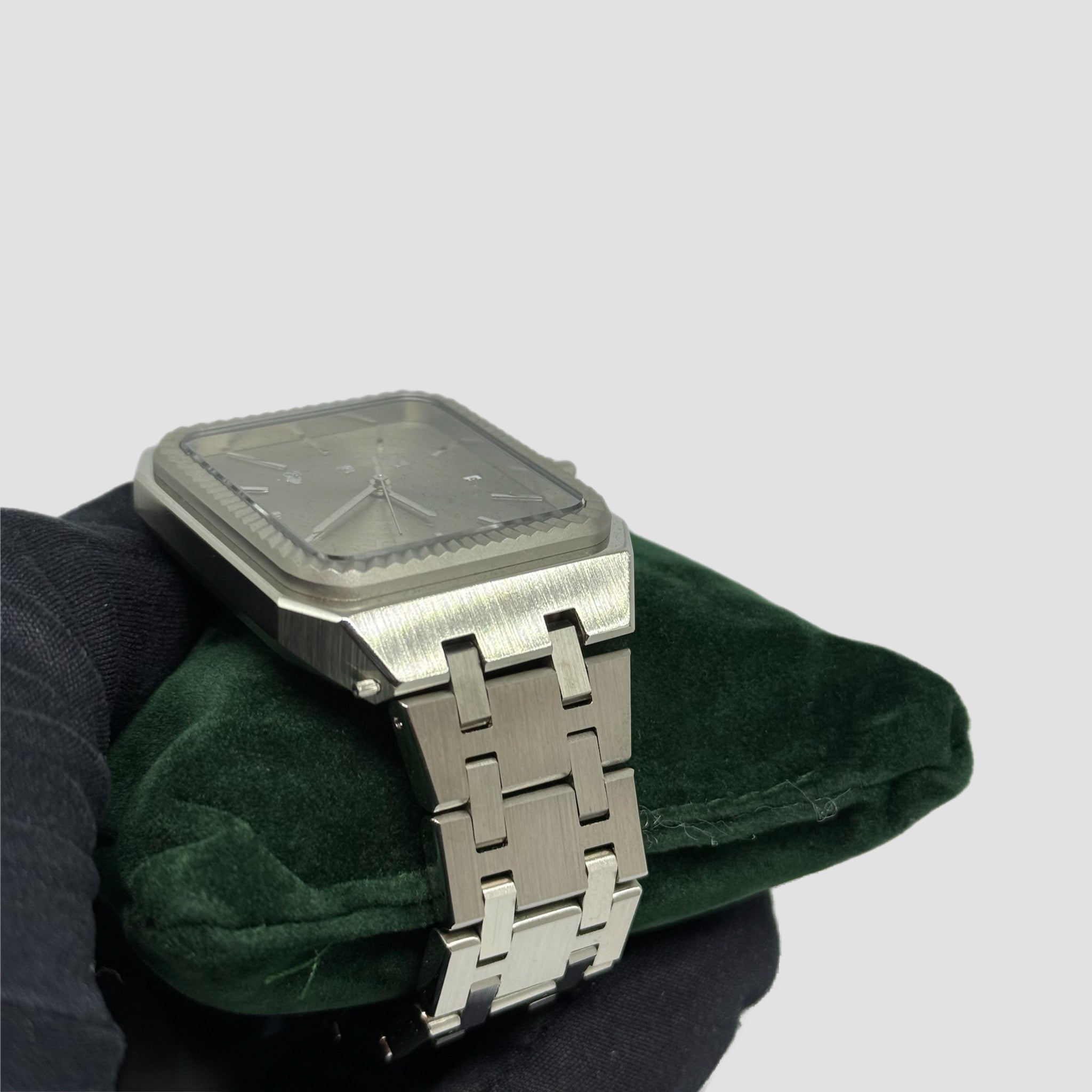 Off-White OW-01 Square Frame Automatic Watch