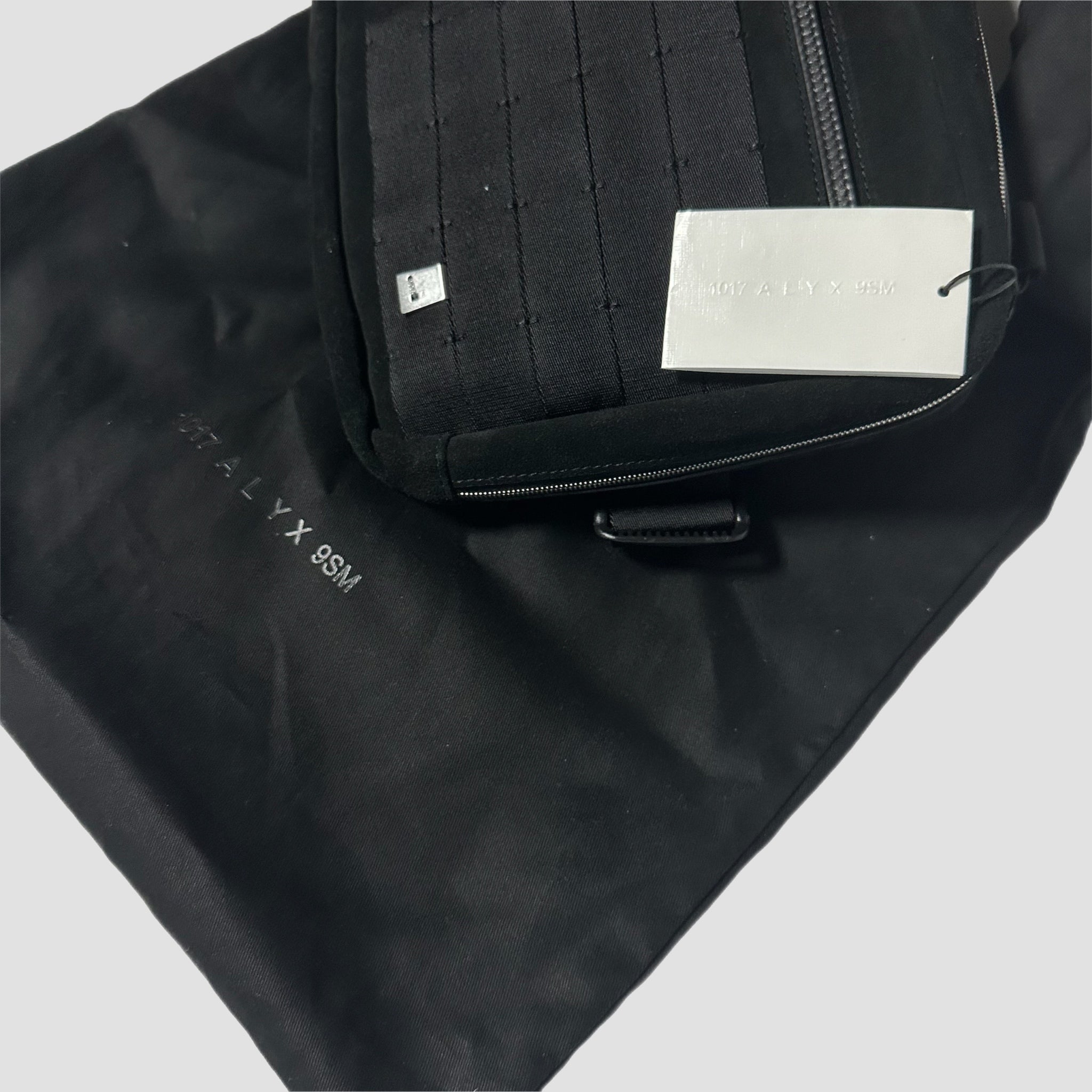 1017 ALYX 9SM Chest Rig Bag Original Allure