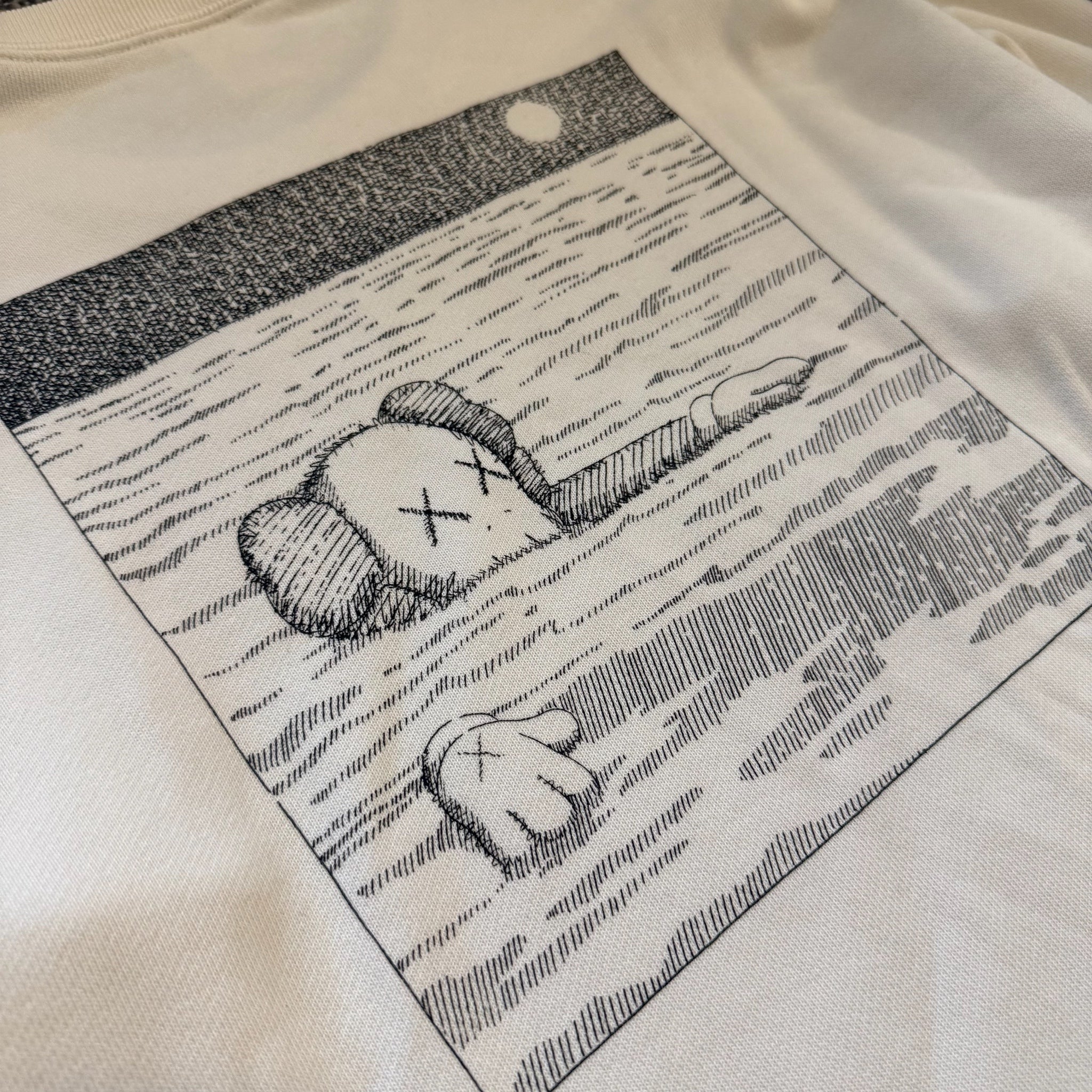 Uniqlo X Kaws Sweatshirt