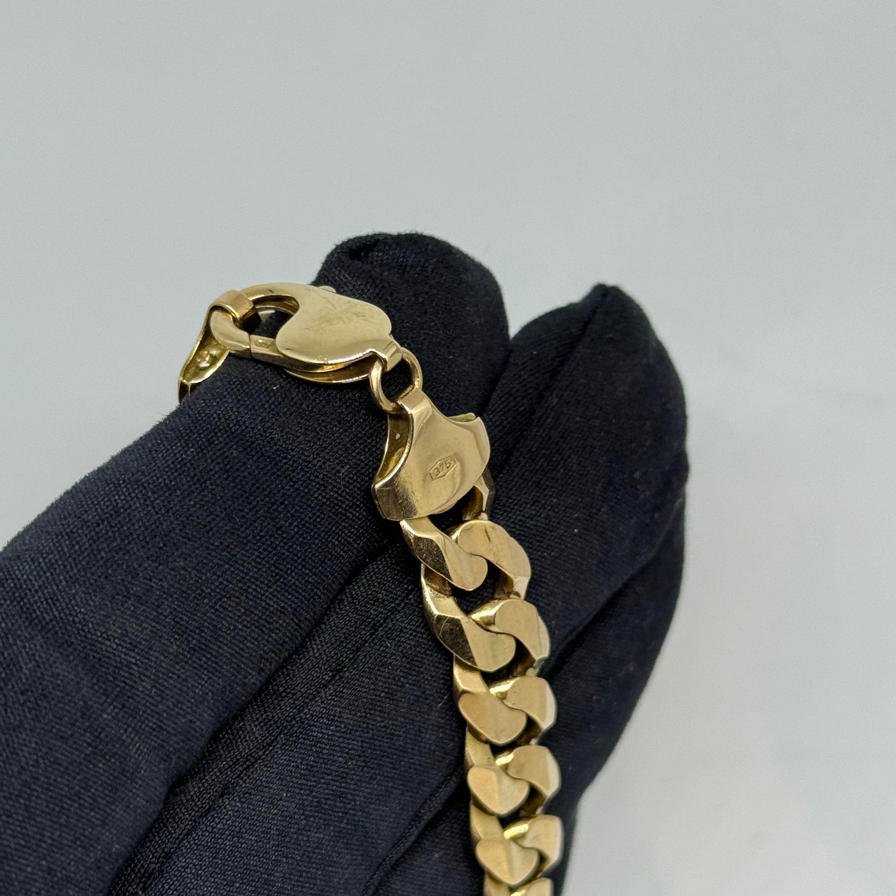 9ct Curb Link Bracelet