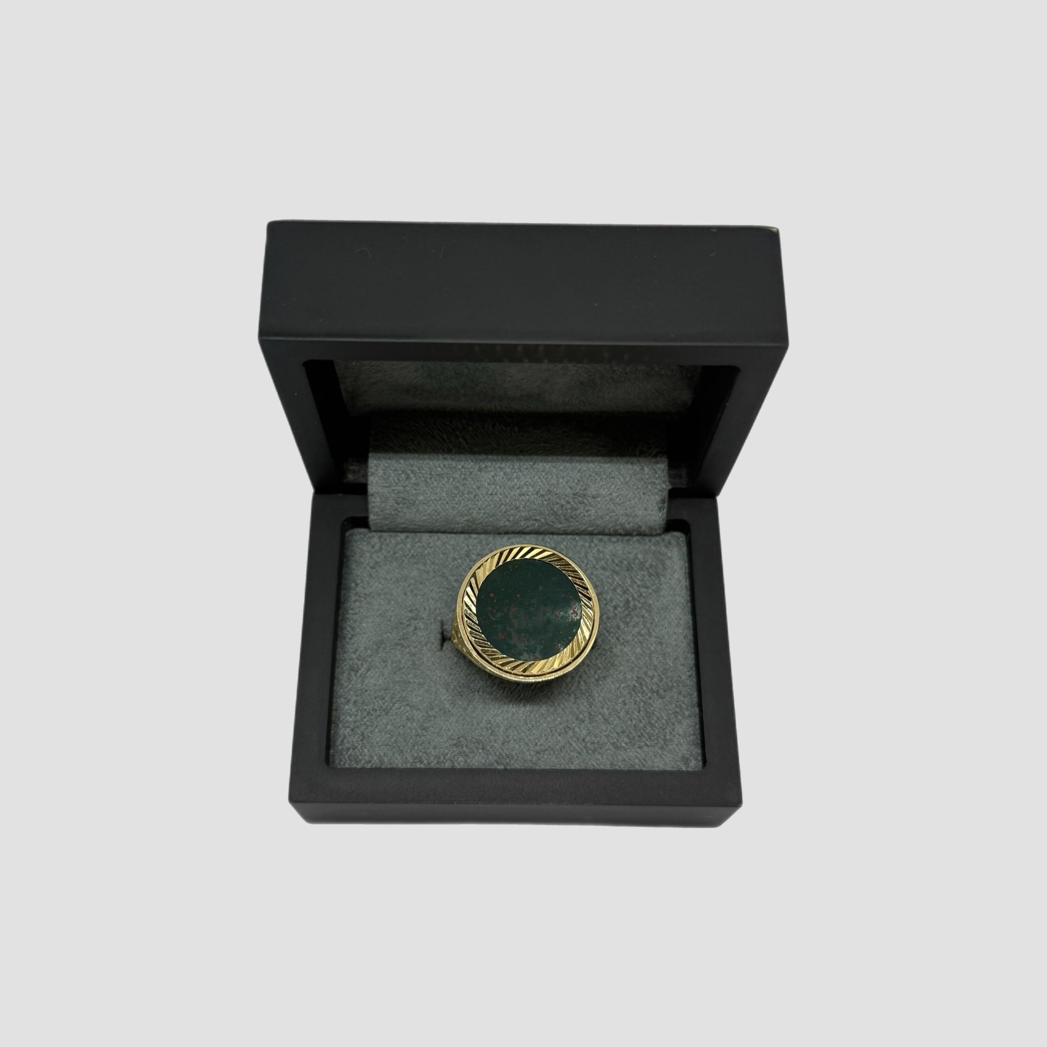 9ct Bloodstone Half Sovereign Ring