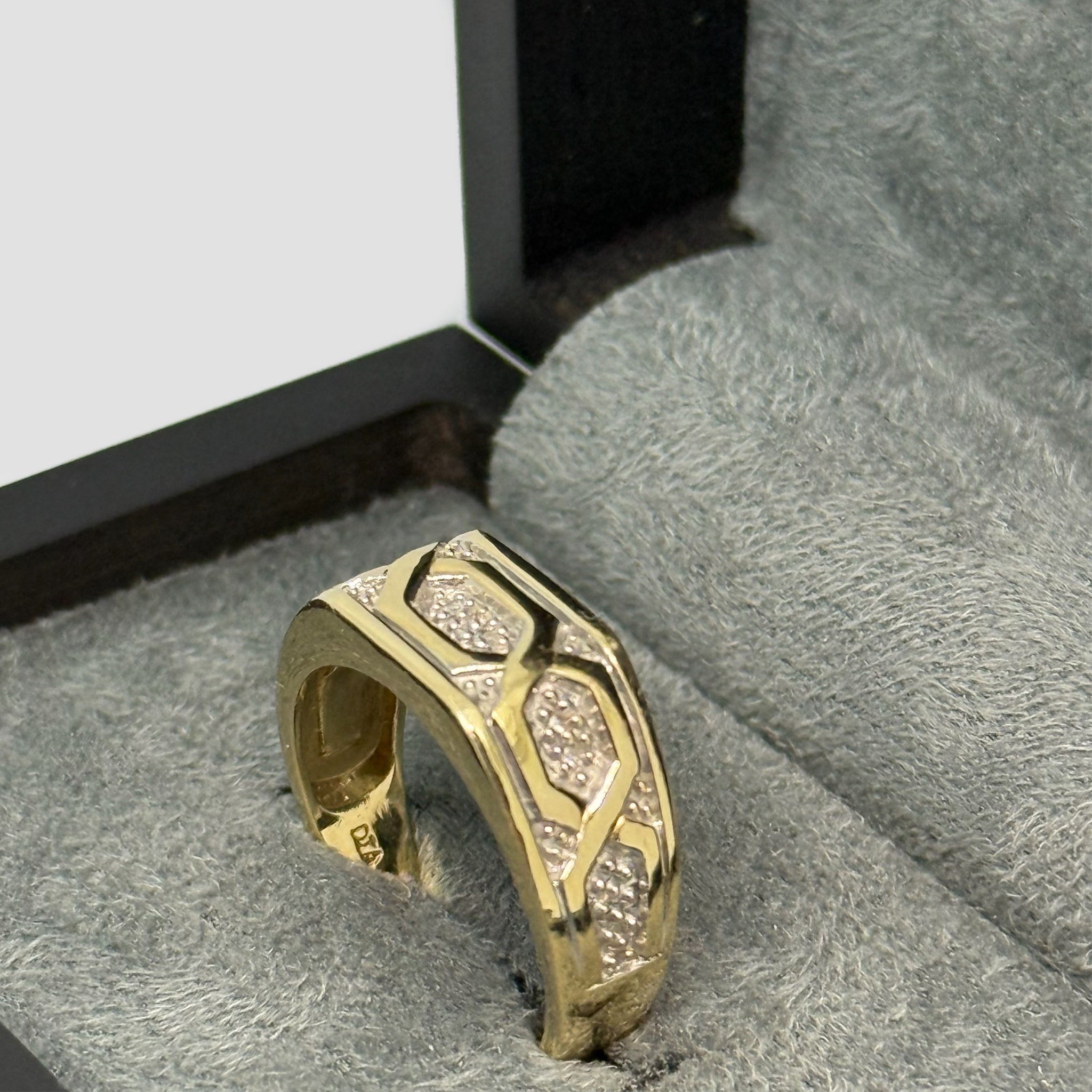 9ct Diamond Signet Ring