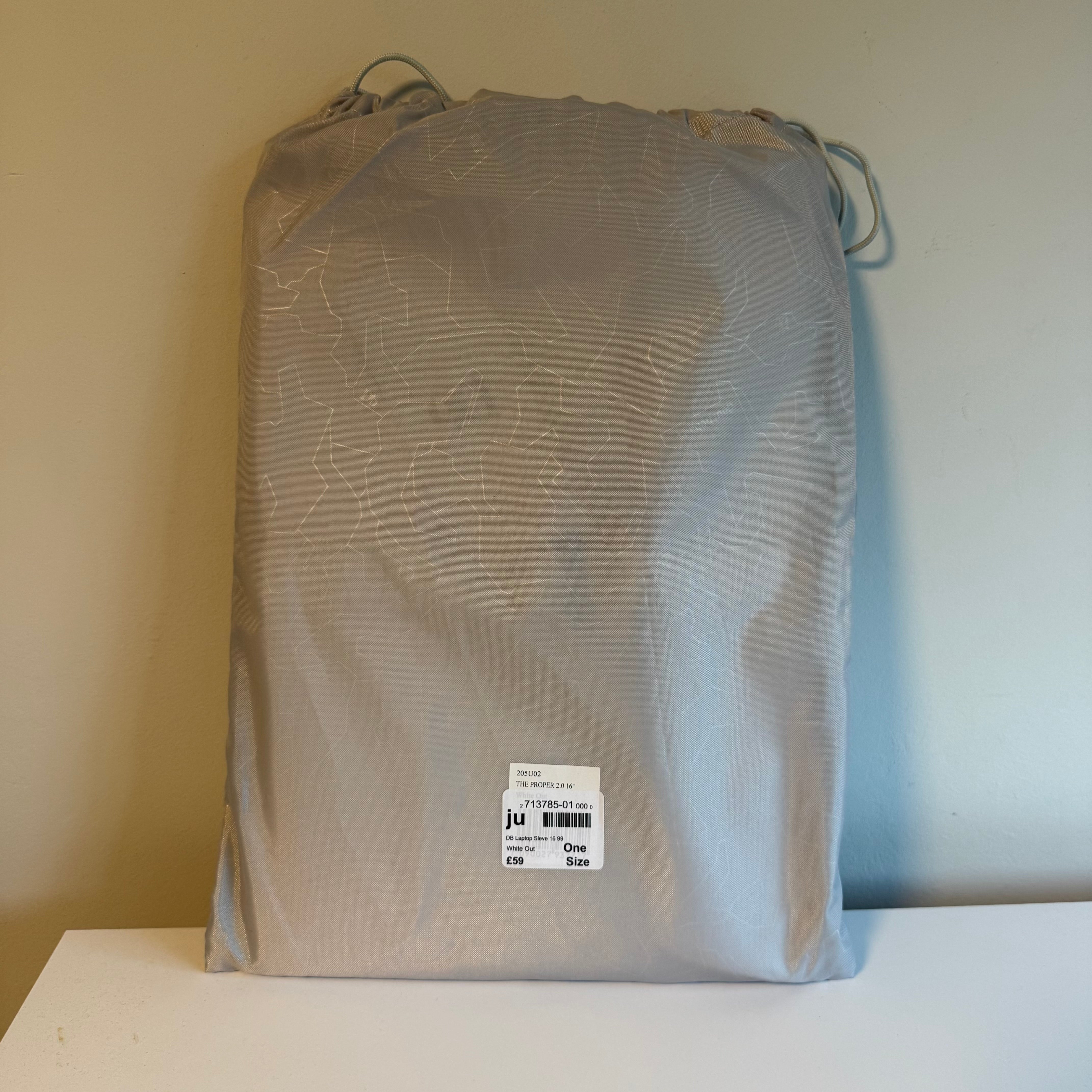 DB Laptop Sleeve White