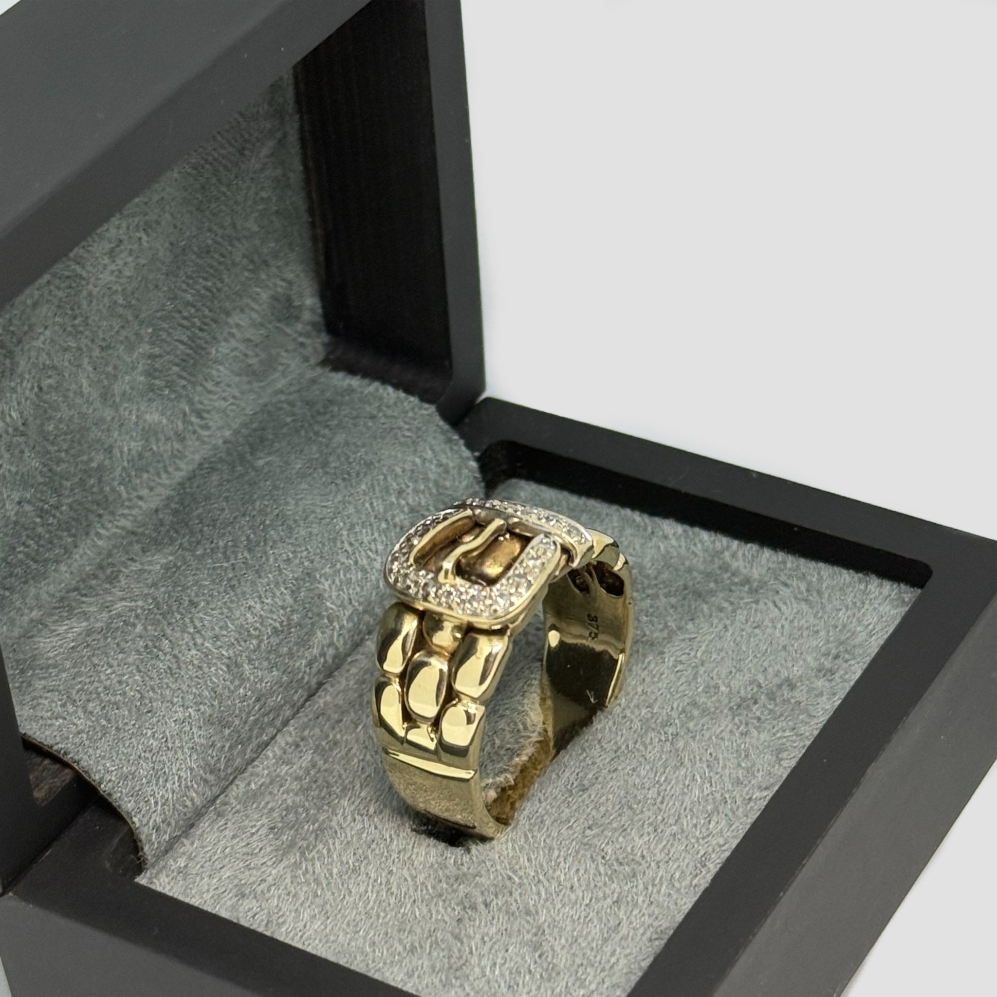 9ct Diamond Buckle Ring