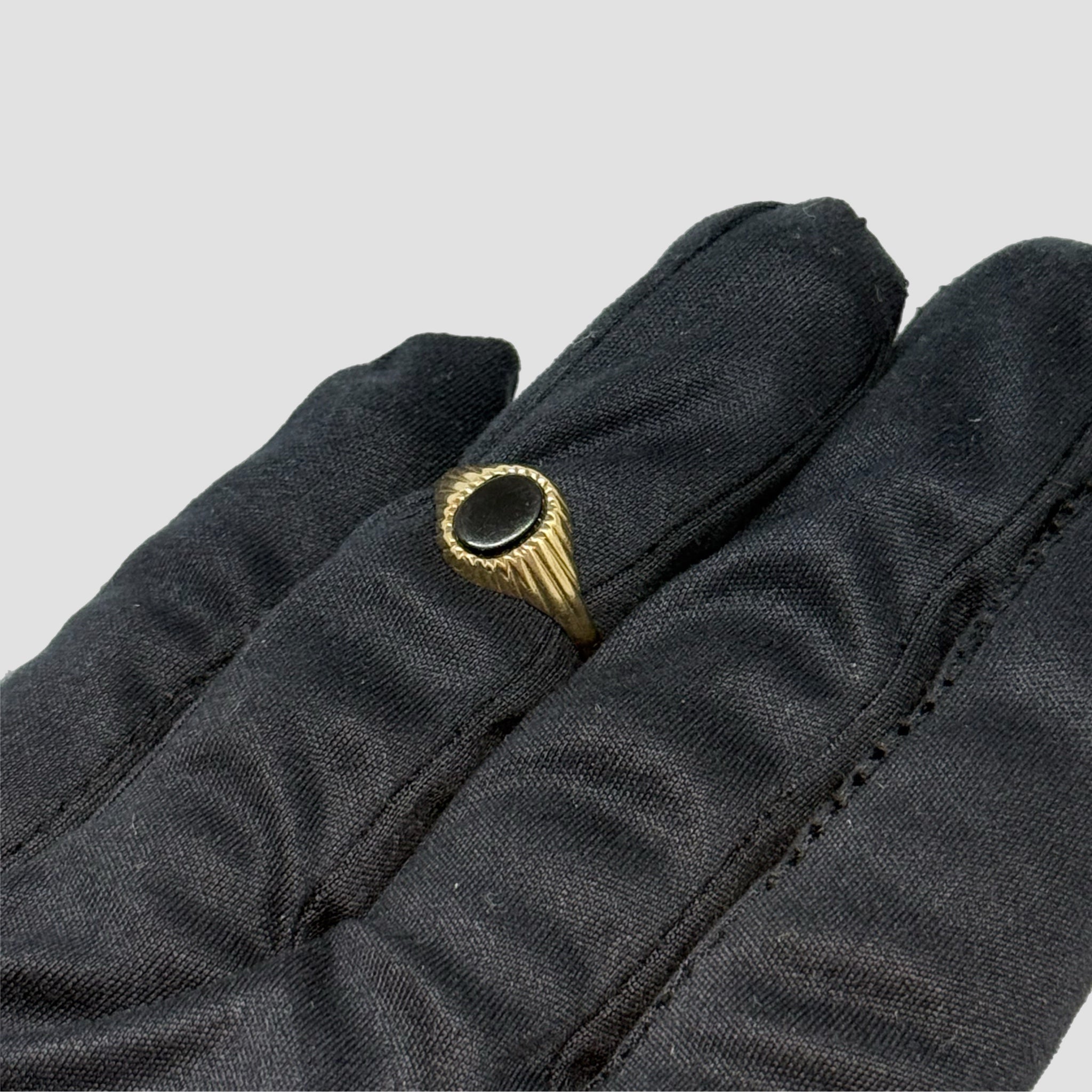9ct Black Onyx Ring