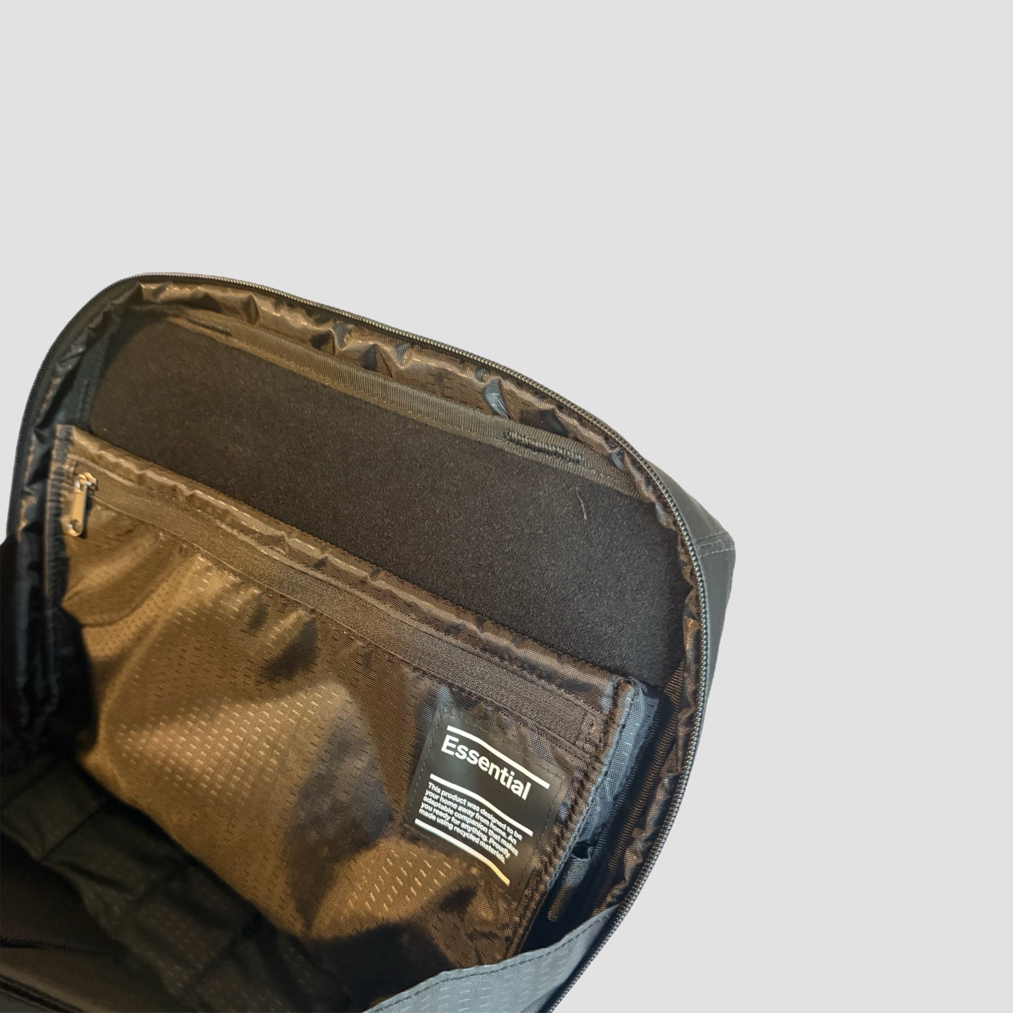 DB Double Breasted Travel Organiser Bag